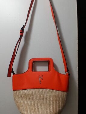 Simply Vera Vera Wang Orange Straw & Leather Crossbody